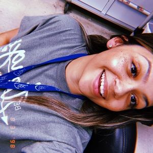 Meet your Posher, Torri